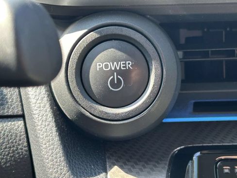 Used 2024 Toyota Prius XLE FWD image 30