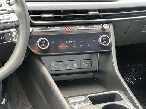 Used 2025 Hyundai Sonata SEL FWD image 4