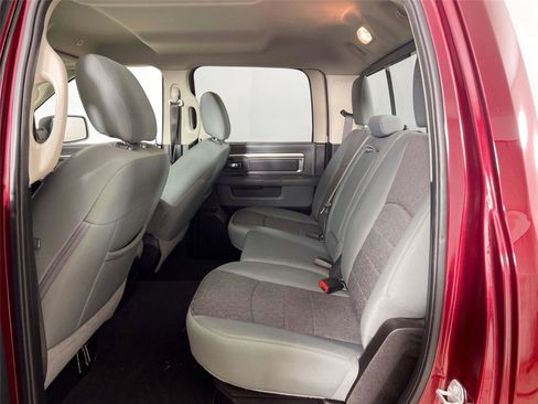 Used 2019 RAM 1500 Big Horn AWD/4WD image 11