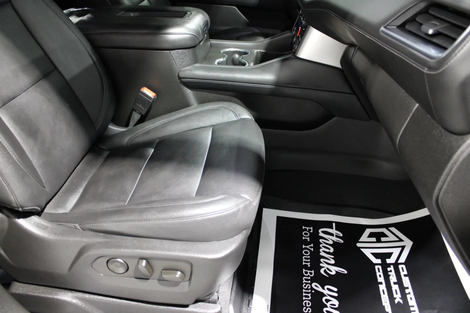Used 2021 Chevrolet Tahoe Z71 AWD/4WD image 16