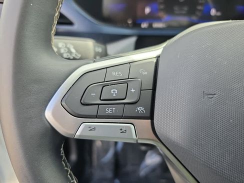 Used 2023 Volkswagen Taos SE image 12