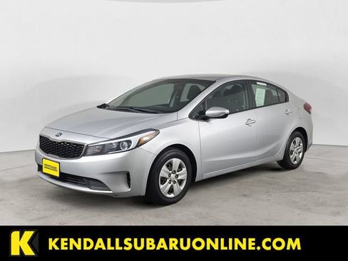 Used 2017 Kia Forte LX FWD image 1
