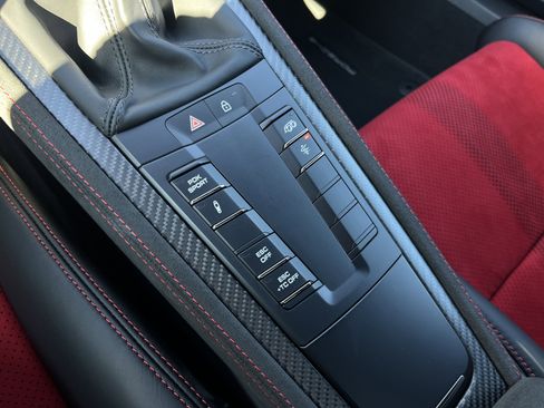 Certified 2025 Porsche 718 Boxster Spyder RS image 37