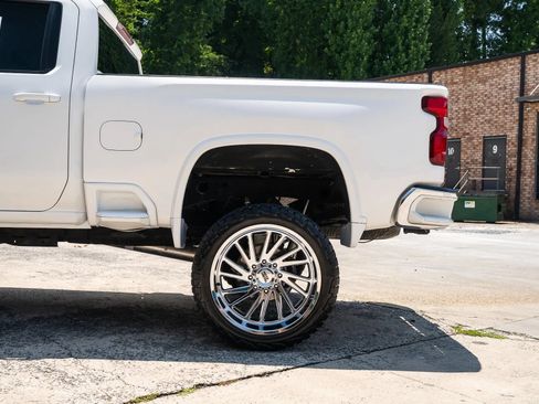 Used 2021 Chevrolet Silverado 2500 LT w/ Z71 Off-Road Package AWD/4WD image 5