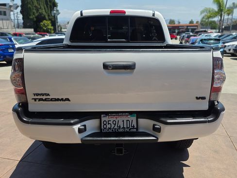 Used 2014 Toyota Tacoma 4x4 Double Cab image 12
