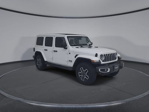 New 2026 Jeep Wrangler Unlimited Sahara AWD/4WD image 3