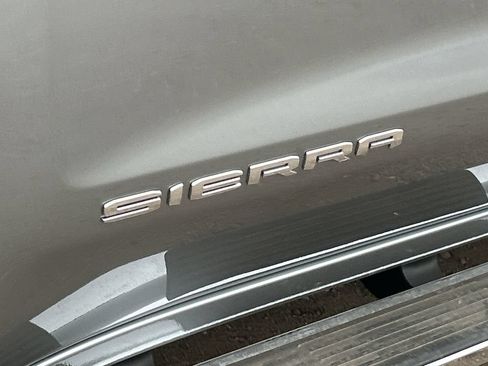 New 2026 GMC Sierra 1500 SLT w/ SLT Premium Plus Package AWD/4WD image 31