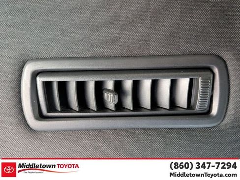 Used 2023 Toyota Highlander XSE AWD/4WD image 26