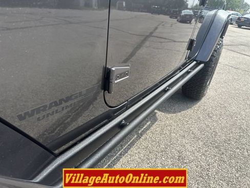 Used 2016 Jeep Wrangler Unlimited Rubicon AWD/4WD image 9