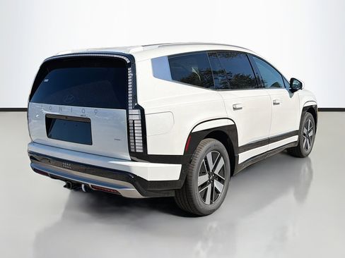 New 2026 Hyundai Ioniq 9 SEL w/ Tow & Go Package image 3