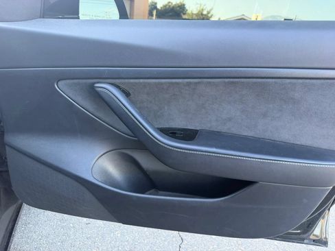 Used 2020 Tesla Model 3 Standard Range Plus RWD image 15