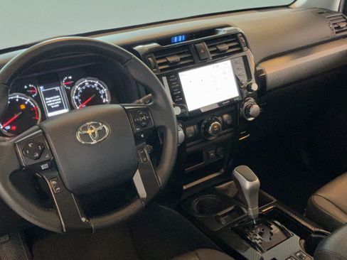 Used 2021 Toyota 4Runner TRD Off-Road Premium w/ Moonroof Package AWD/4WD image 30