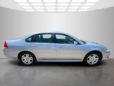 Used 2015 Chevrolet Impala LT w/ LT Sunroof Package FWD image 10