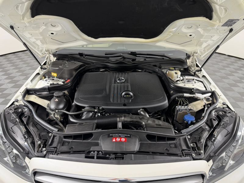 Used 2014 Mercedes-Benz E 250 BlueTEC 4MATIC Sedan image 67