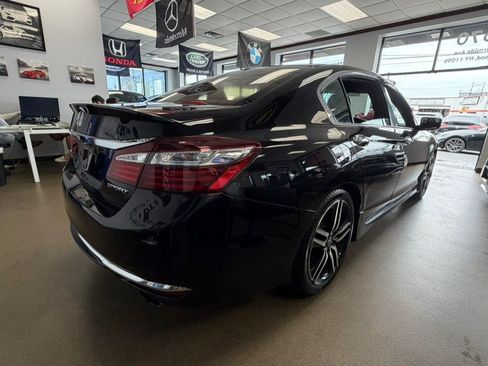Used 2016 Honda Accord Sport image 15