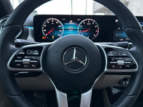 Used 2022 Mercedes-Benz A 220 A 220 image 21