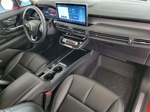 Certified 2024 Lincoln Corsair AWD w/ Equipment Group 101A image 25