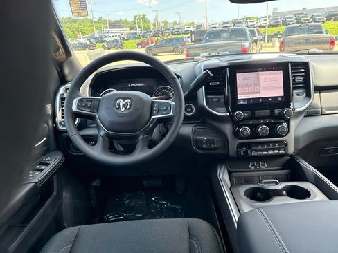 New 2026 RAM 2500 Big Horn AWD/4WD image 19