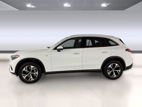 Certified 2025 Mercedes-Benz GLC 350e 4MATIC image 2