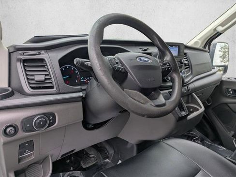 Used 2023 Ford Transit 250 Medium Roof image 9