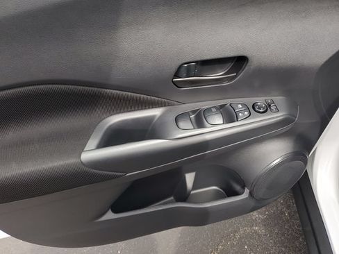 Certified 2025 Nissan Kicks Play S FWD image 18