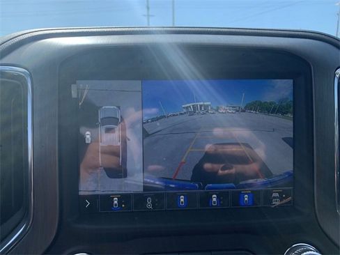 Used 2021 GMC Sierra 1500 Denali w/ Denali Ultimate Package image 11