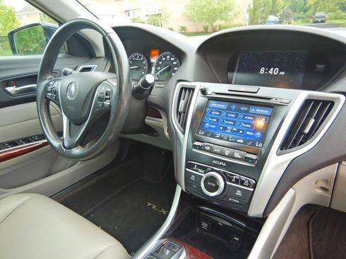 Used 2015 Acura TLX V6 FWD image 8