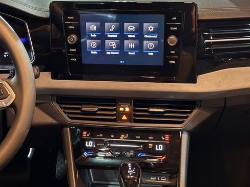 New 2026 Volkswagen Jetta SE image 19