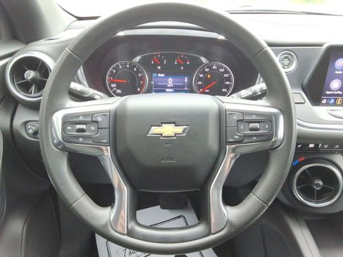 Used 2022 Chevrolet Blazer LT AWD/4WD image 11