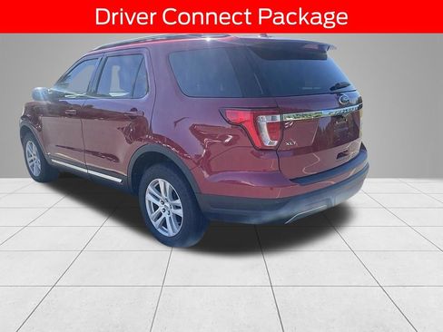 Certified 2019 Ford Explorer XLT w/ Equipment Group 202A AWD/4WD image 8