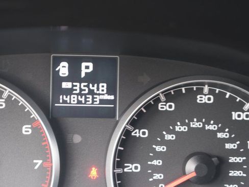 Used 2014 Subaru Outback 2.5i Premium w/ Popular Package #1B AWD/4WD image 32