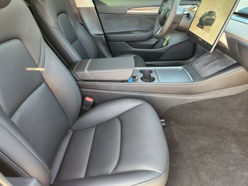 Used 2023 Tesla Model 3 Standard Range image 14