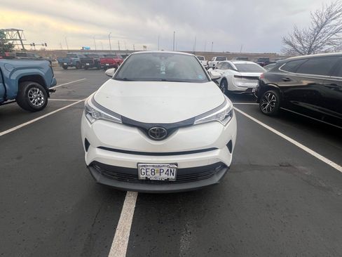 Used 2018 Toyota C-HR XLE image 8