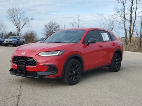 Used 2024 Honda HR-V Sport image 3