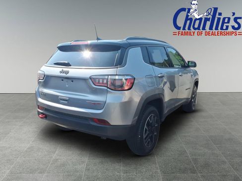 Used 2019 Jeep Compass Trailhawk AWD/4WD image 4