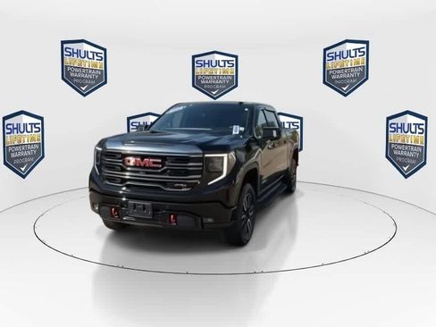 Used 2024 GMC Sierra 1500 AT4 w/ Technology Package AWD/4WD image 5