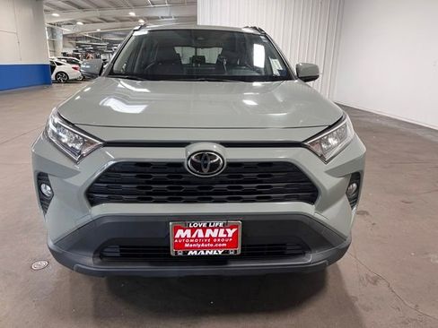 Used 2021 Toyota RAV4 XLE w/ Convenience Package FWD image 8