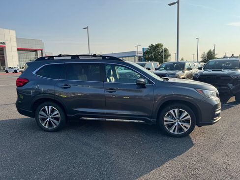 Used 2021 Subaru Ascent Limited w/ Technology Package AWD/4WD image 2