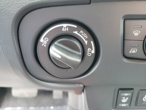 New 2026 Nissan Frontier PRO-4X w/ Pro Premium Package AWD/4WD image 31