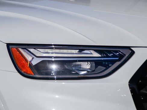 Certified 2023 Audi Q5 2.0T Premium Plus image 10