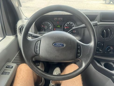Used 2014 Ford E-350 and Econoline 350 XL RWD image 13