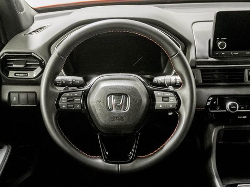 Certified 2025 Honda Pilot Sport image 22