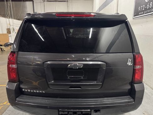 Used 2017 Chevrolet Suburban LT RWD image 7