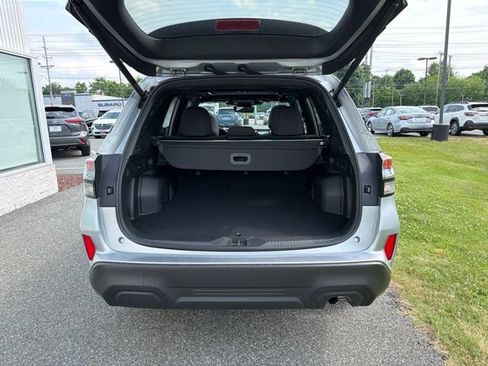 Used 2025 Subaru Forester Premium w/ Convenience Package #1 AWD/4WD image 8