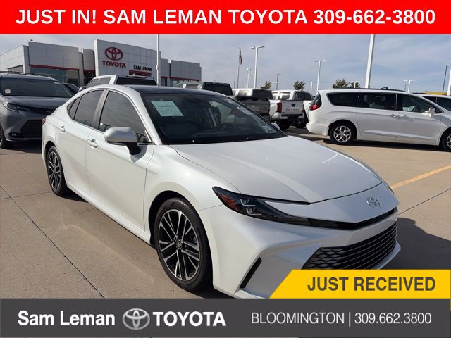 Used 2026 Toyota Camry XLE w/ Premium Package FWD image 1