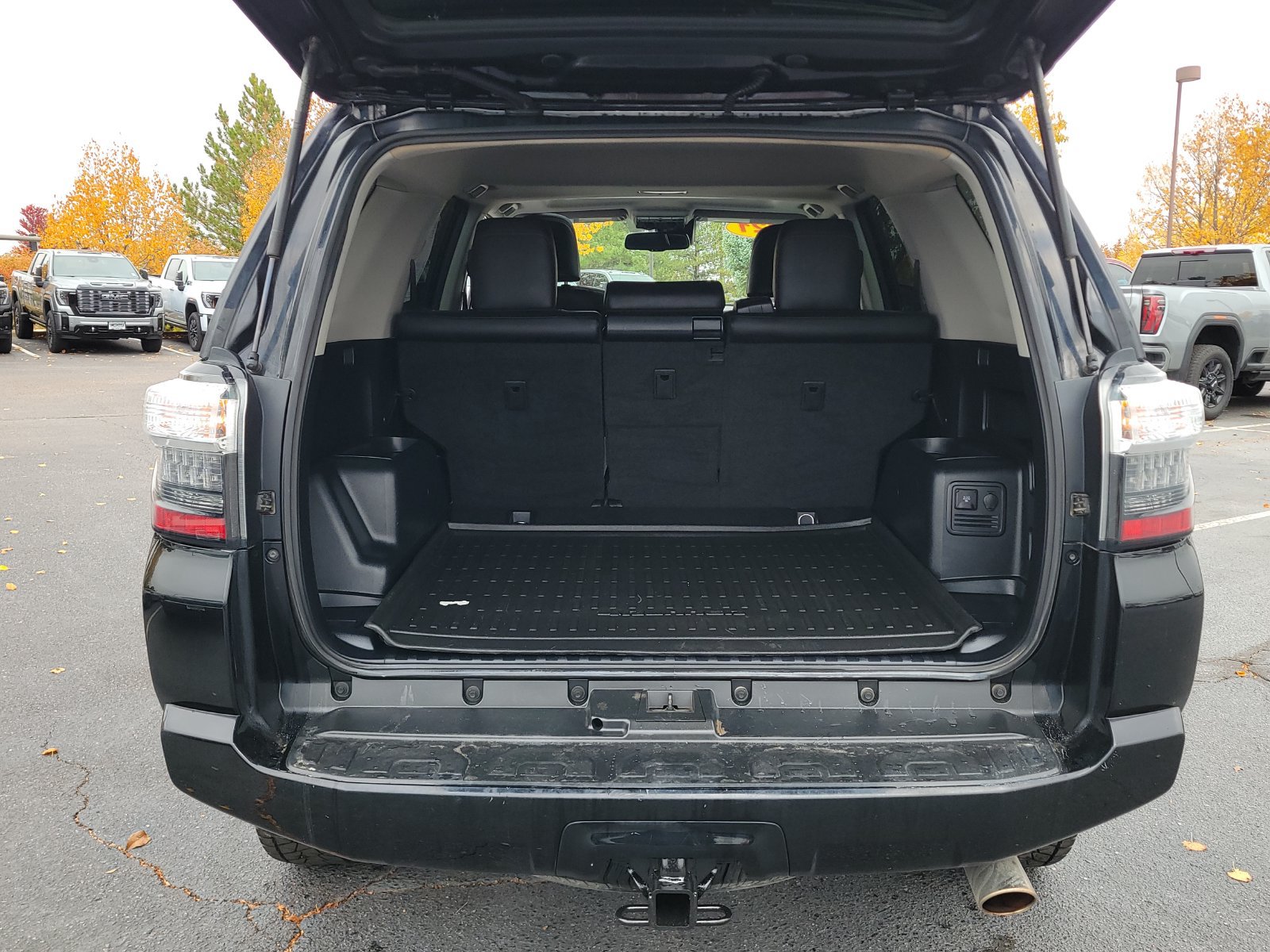 Used 2021 Toyota 4Runner Venture w/ Moonroof Package AWD/4WD image 14