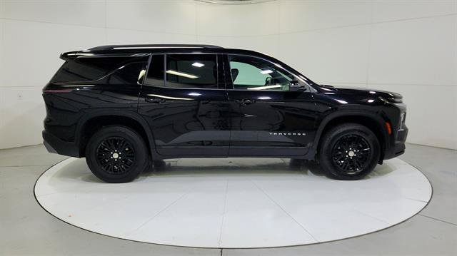 Used 2026 Chevrolet Traverse LT AWD/4WD image 9