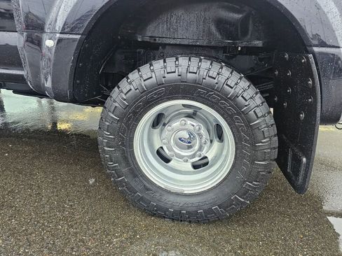 Used 2022 Ford F350 Platinum image 10