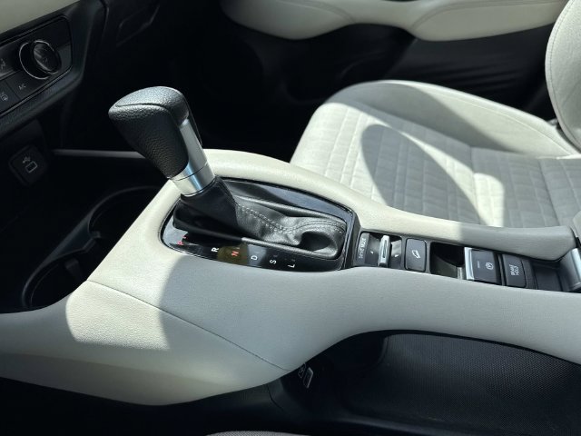 Used 2023 Honda HR-V LX image 27