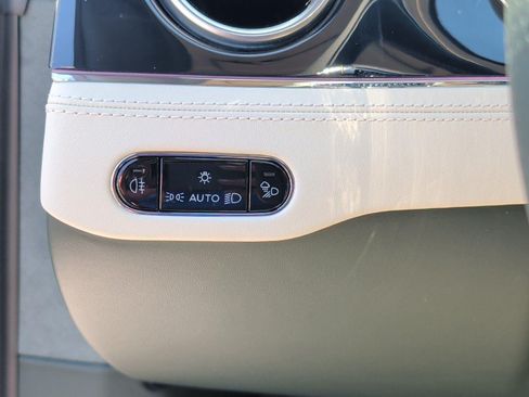 Used 2026 Bentley Continental GT AWD/4WD image 25